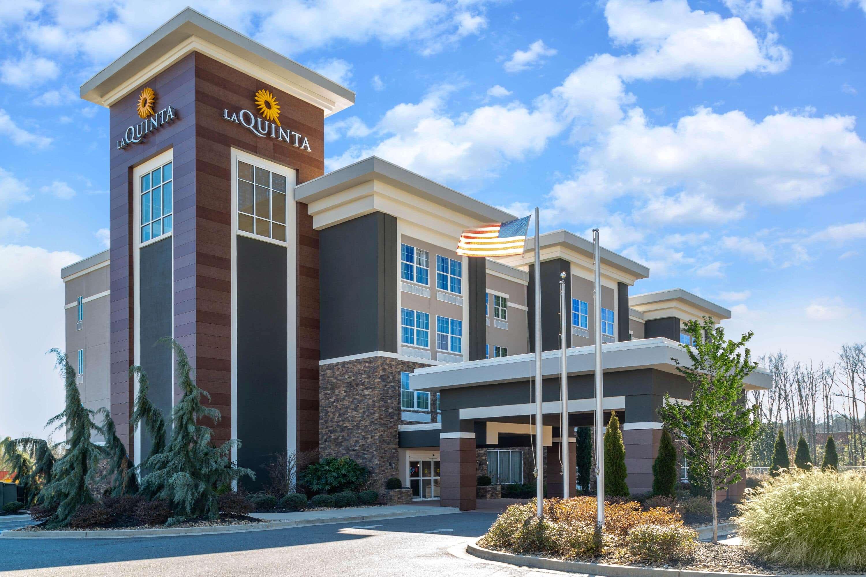 La Quinta By Wyndham Forsyth Hotel Eksteriør billede